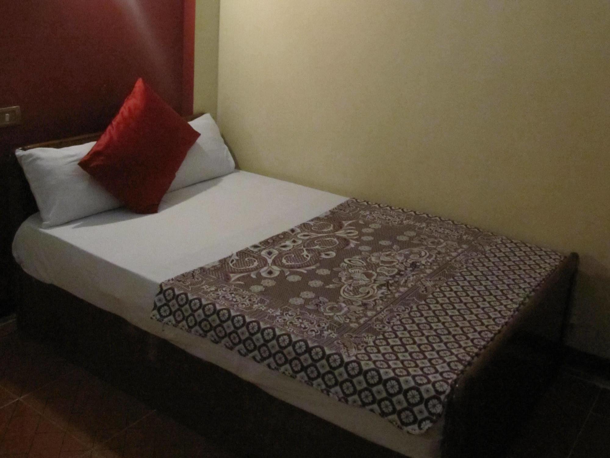 City Plaza Hostel ไคโร ภายนอก รูปภาพ